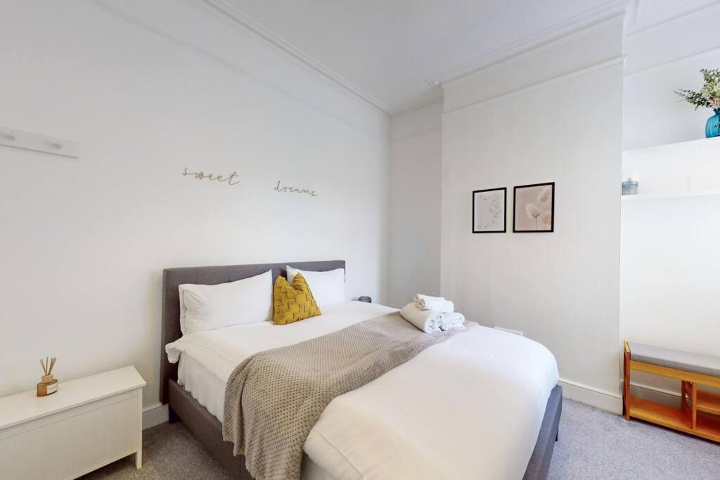Spacious 2Bd Apartment Cricklewood Londen Buitenkant foto