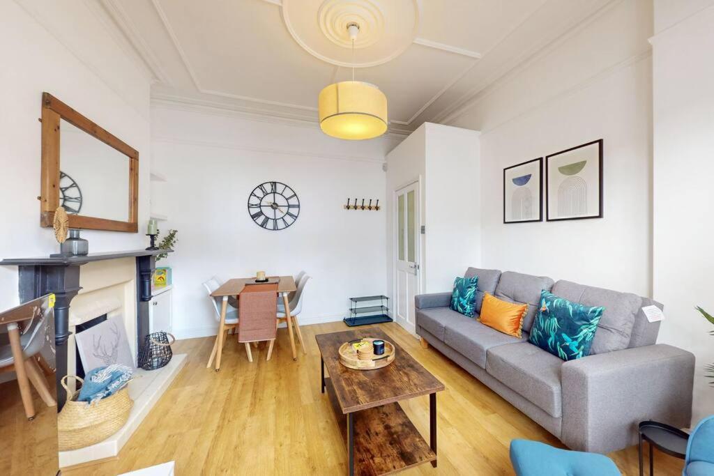 Spacious 2Bd Apartment Cricklewood Londen Buitenkant foto
